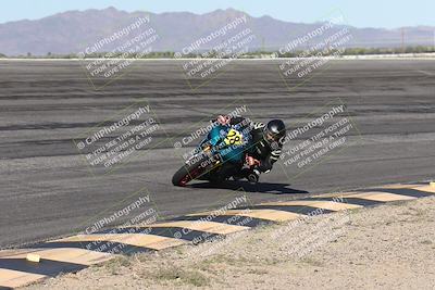 media/Jan-16-2026-CVMA Friday Practice (Fri) [[6f2bf47531]]/4-Racer 3-NRS/Session 3 (Bowl)/